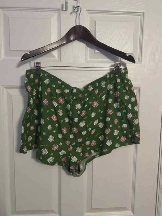 PINK Victoria's Secret Pants - PINK Victoria's Secret Green Daisy Print Shorts